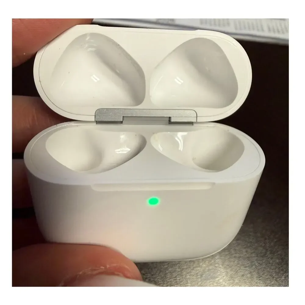 Apple AirPods 4 ANC Charging Case Only USB-C Wireless Replacement Case White